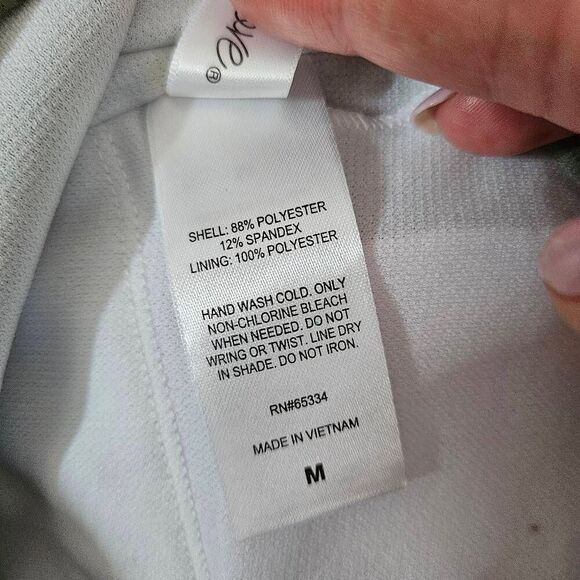 3/$15 Salt + Cove Ribbed Bikini Top in Olive Green Size Medium - Picture 5 of 6